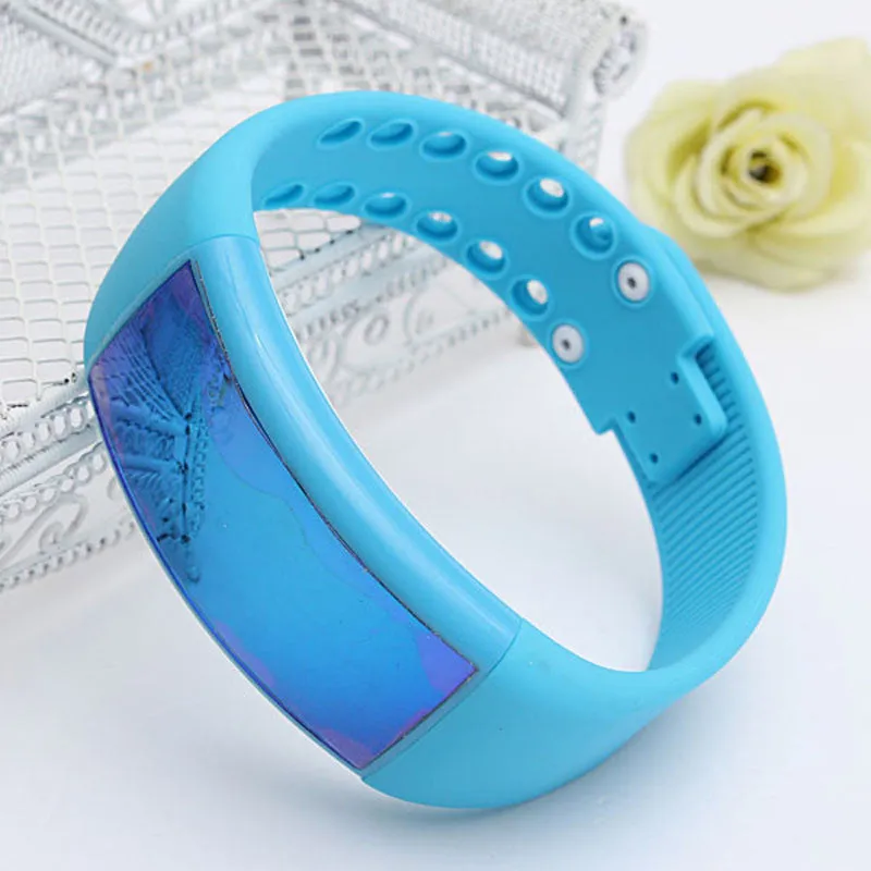 3D LED 8 GB Smart Sports Watch with Pedometer
