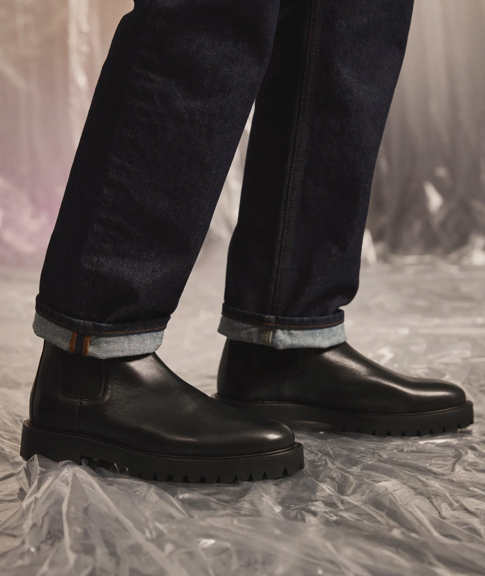 Aaron Chelsea - Black Leather