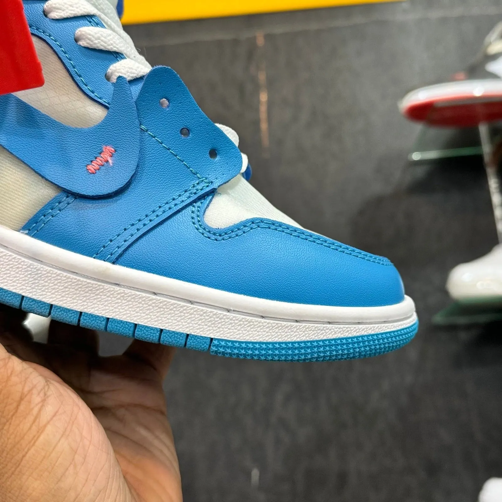 AJ 1 Retro High "Off-White - UNC"