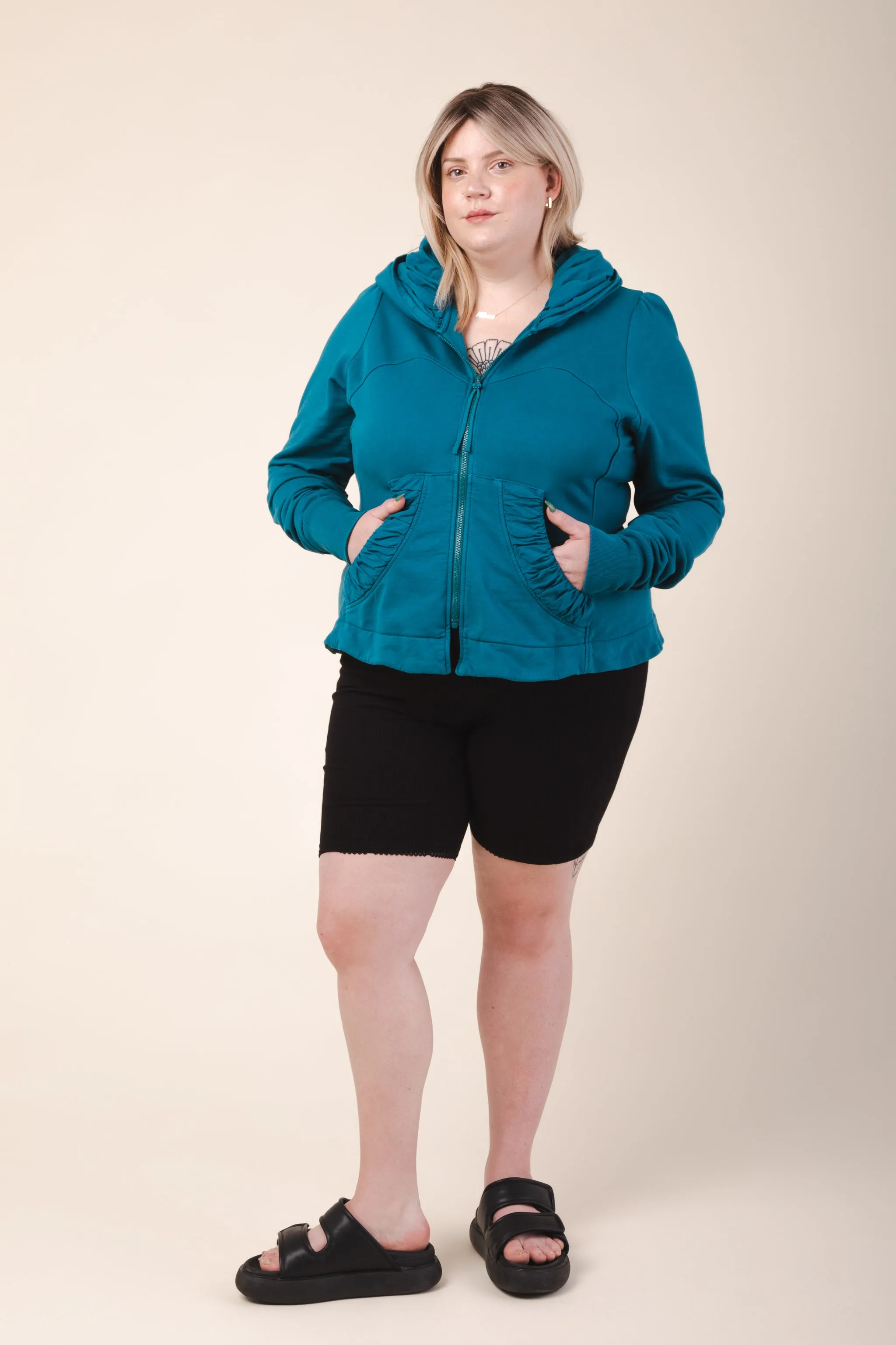 Cloak Hoodie in Peacock