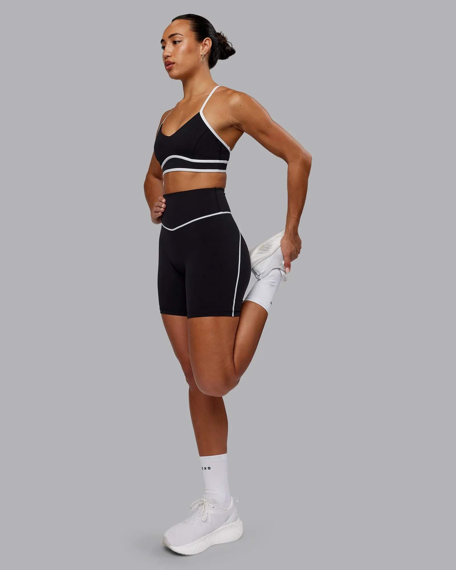 Contrast Sports Bra - Black-White