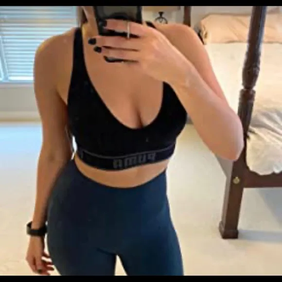 COPY - NWT PUMA Women's Seamless Sports Bra, multi sizes available!