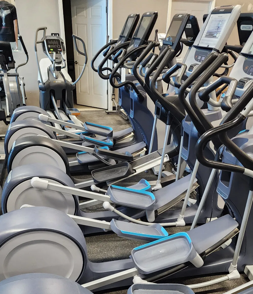 Precor EFX 885 Elliptical Fitness Crosstrainer w/Converging Ramp