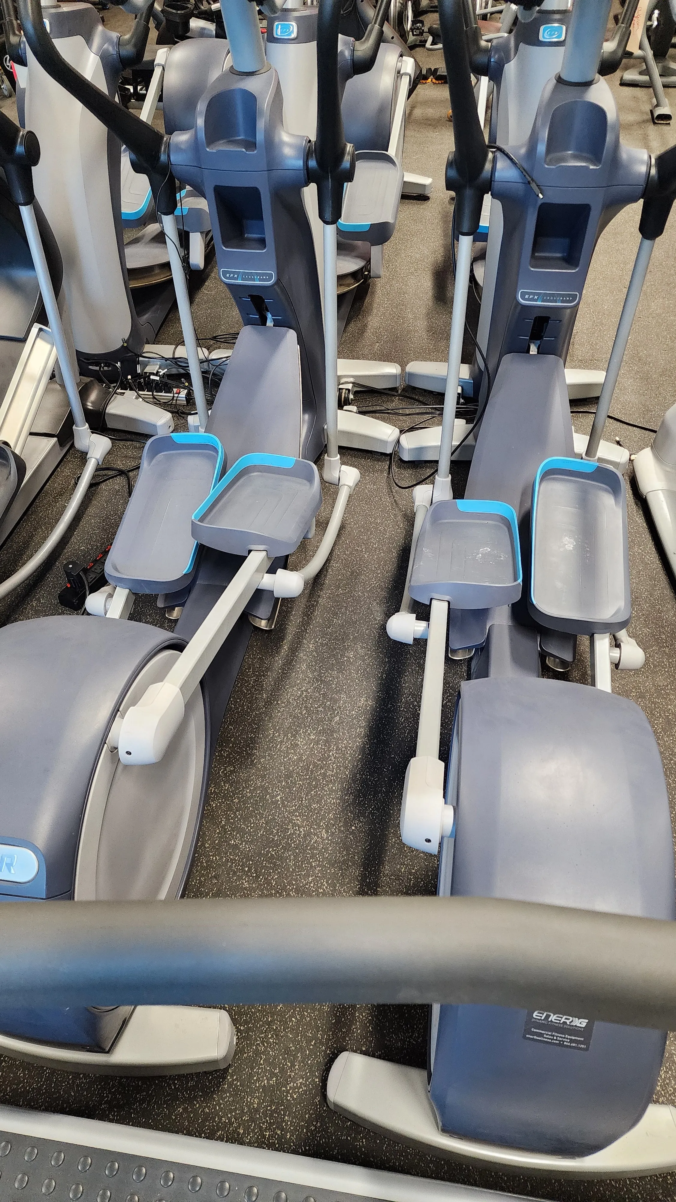 Precor EFX 885 Elliptical Fitness Crosstrainer w/Converging Ramp
