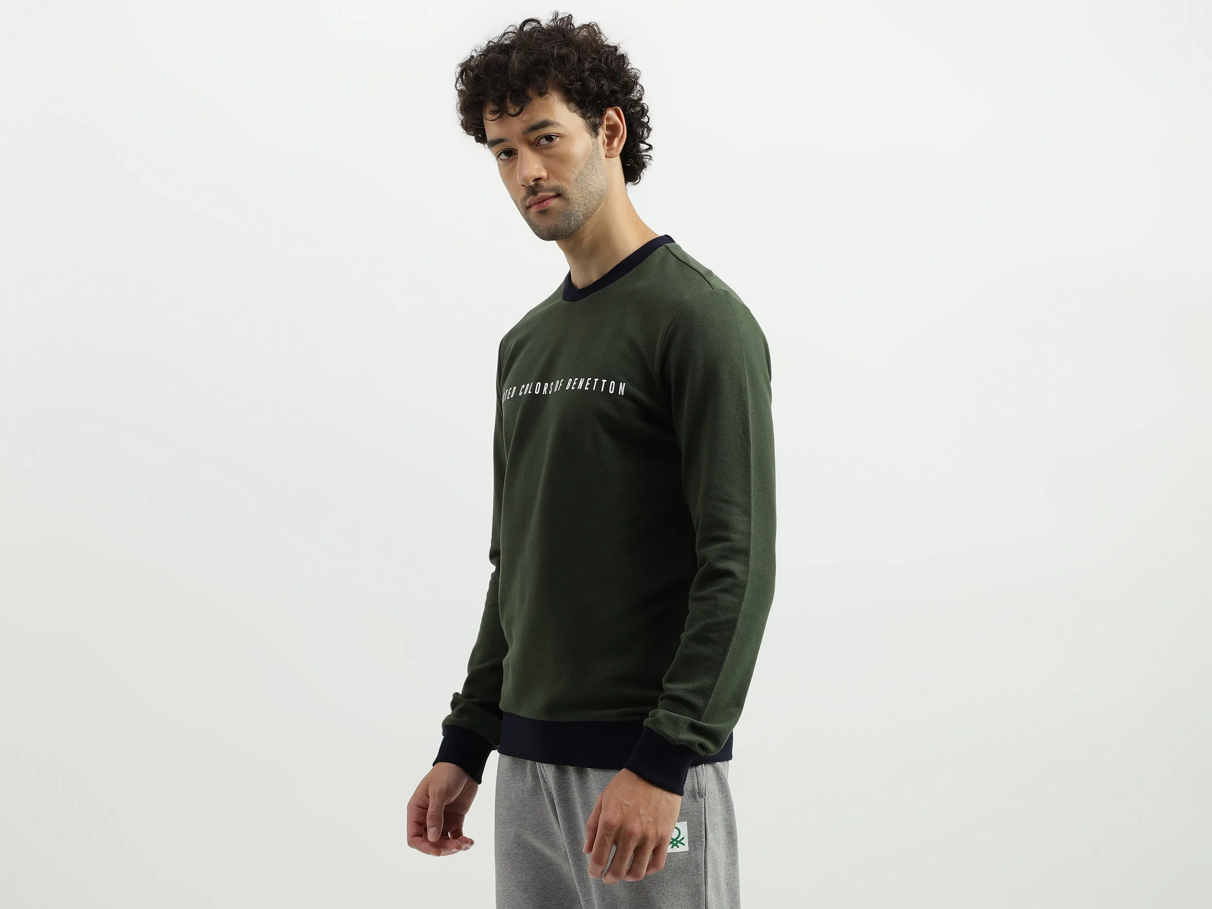 Regular Fit Round Neck Contrast Rib Branded Sweatshirt