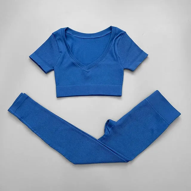 Ribbed Seamless Yoga Set for Women - Long Sleeve Crop Top and Sports Bra