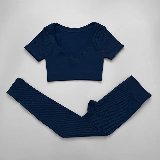 Ribbed Seamless Yoga Set for Women - Long Sleeve Crop Top and Sports Bra
