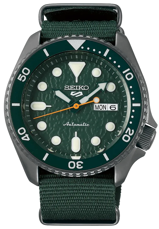 Seiko 5 Sports SKX Series Sense Style Mechanical Automatic Green Dial SRPD77