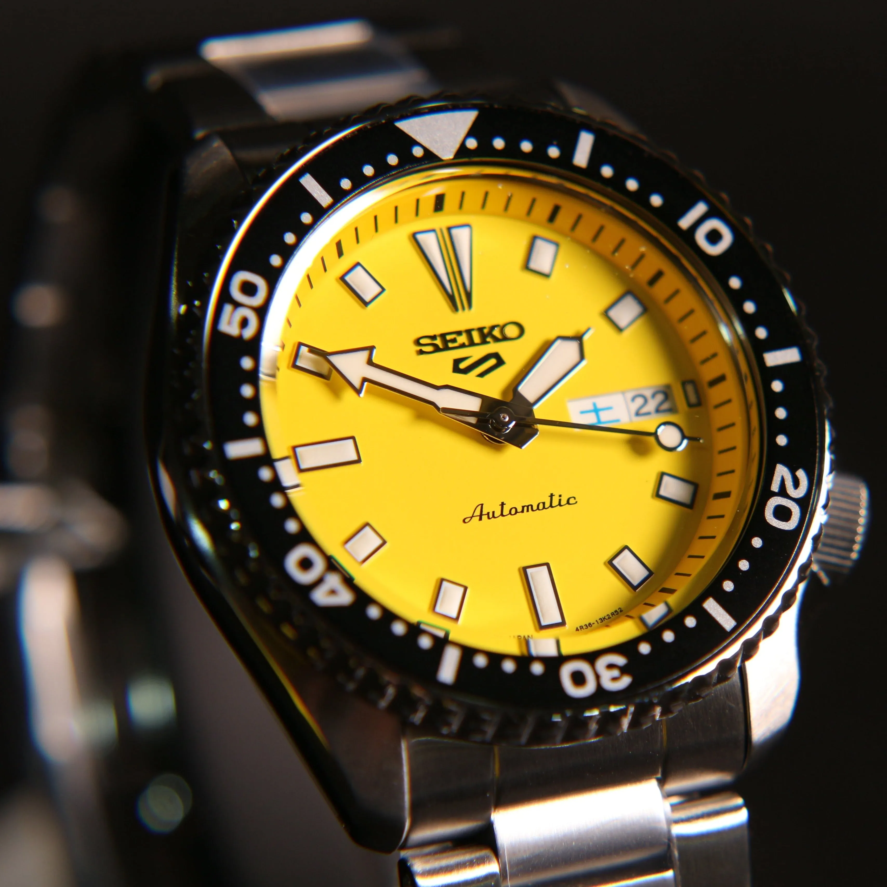 Seiko X OnTime Move Collaboration 5 Sports SKX Sports Style Limited Edition Yellow JDM SBSA193