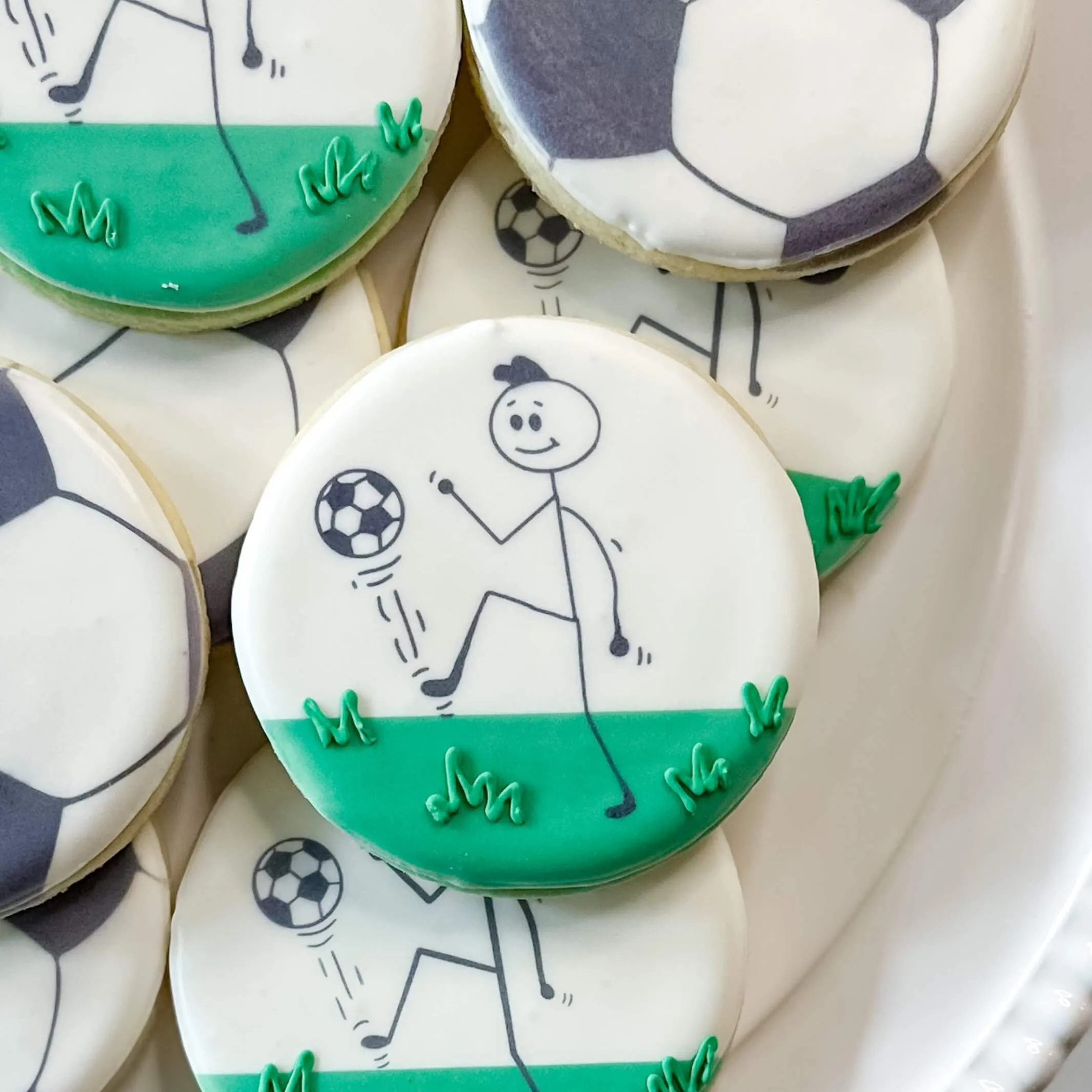 Soccer | Fútbol | Let's Kick It!