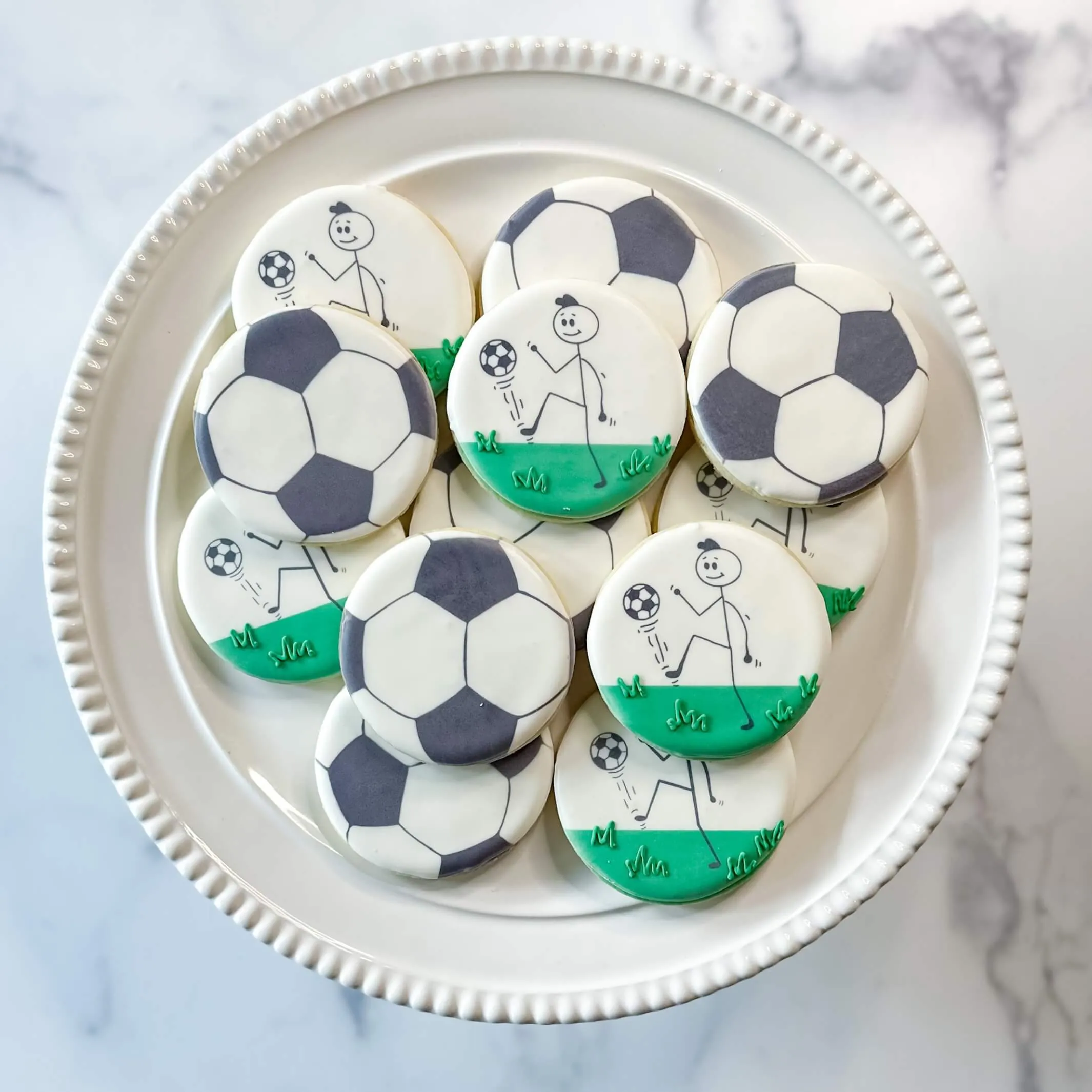 Soccer | Fútbol | Let's Kick It!