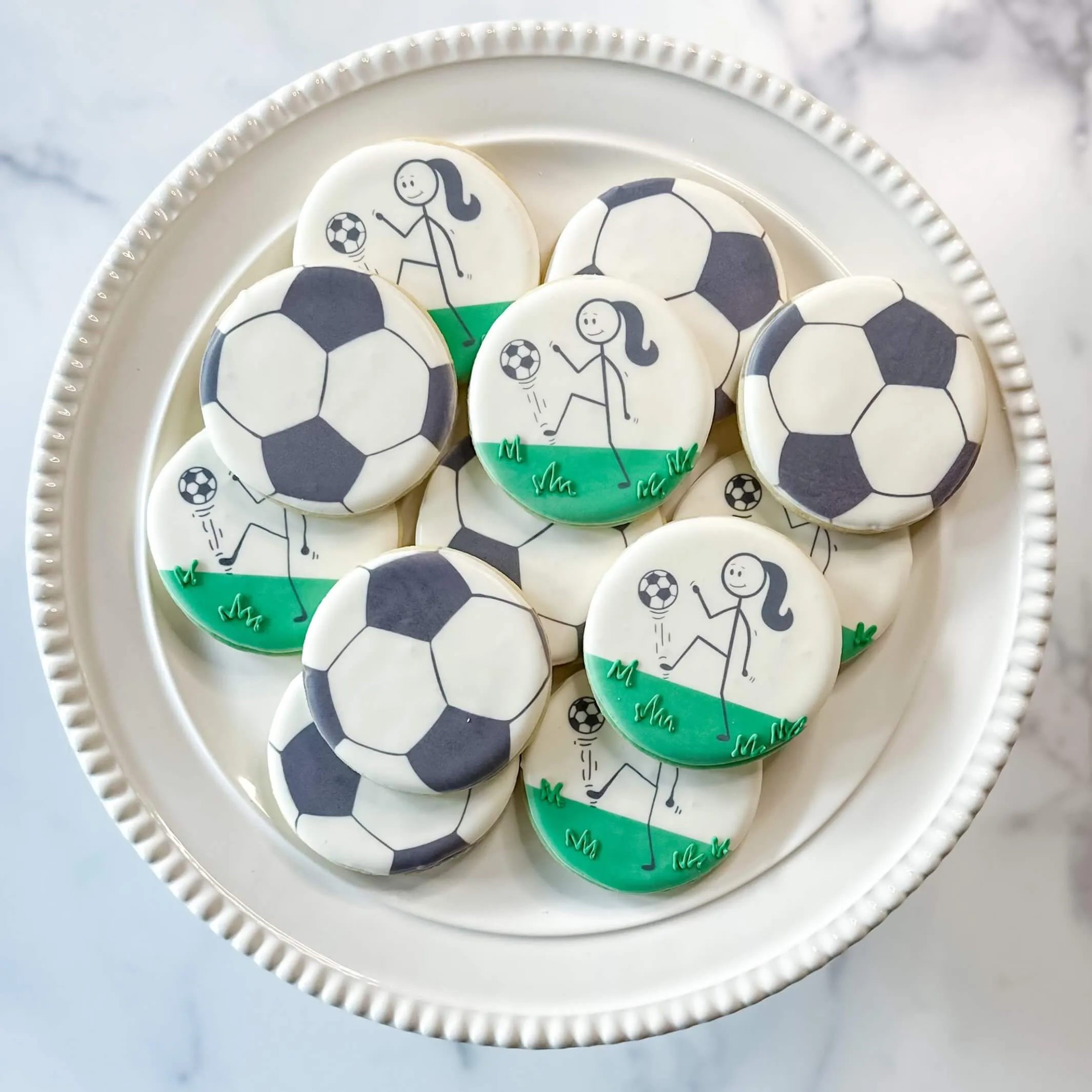 Soccer | Fútbol | Let's Kick It!