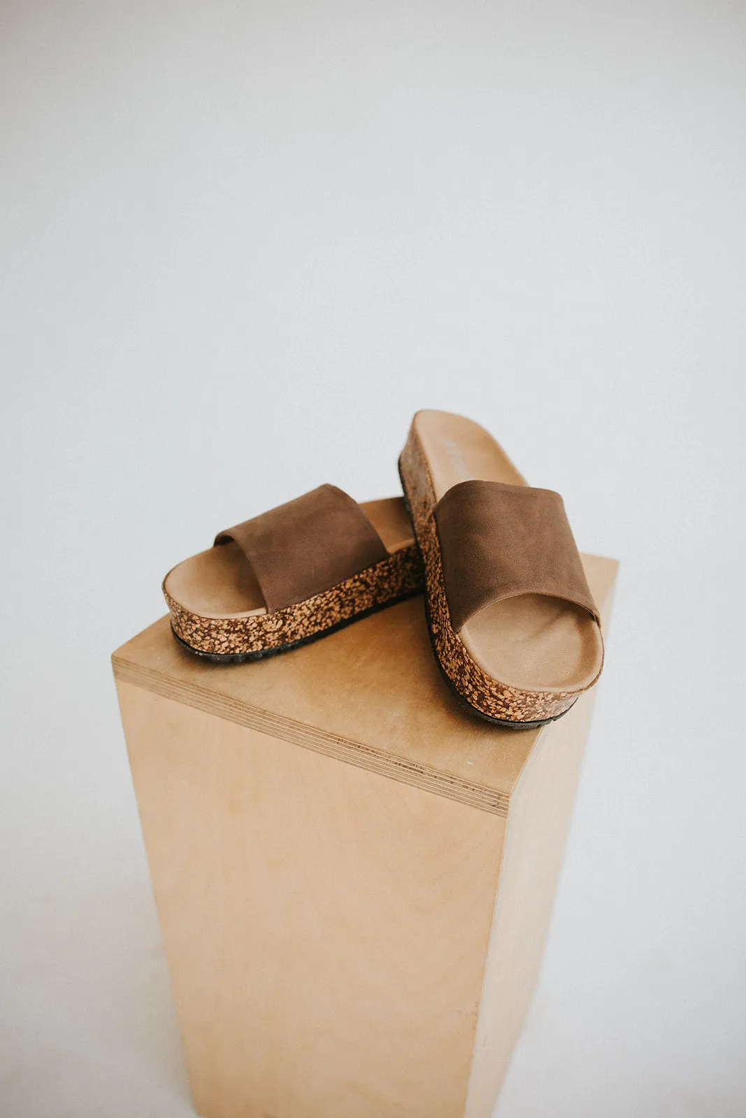 Suede Slide W/ Cork Bottom-Brown