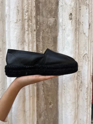 Total Black Slippers