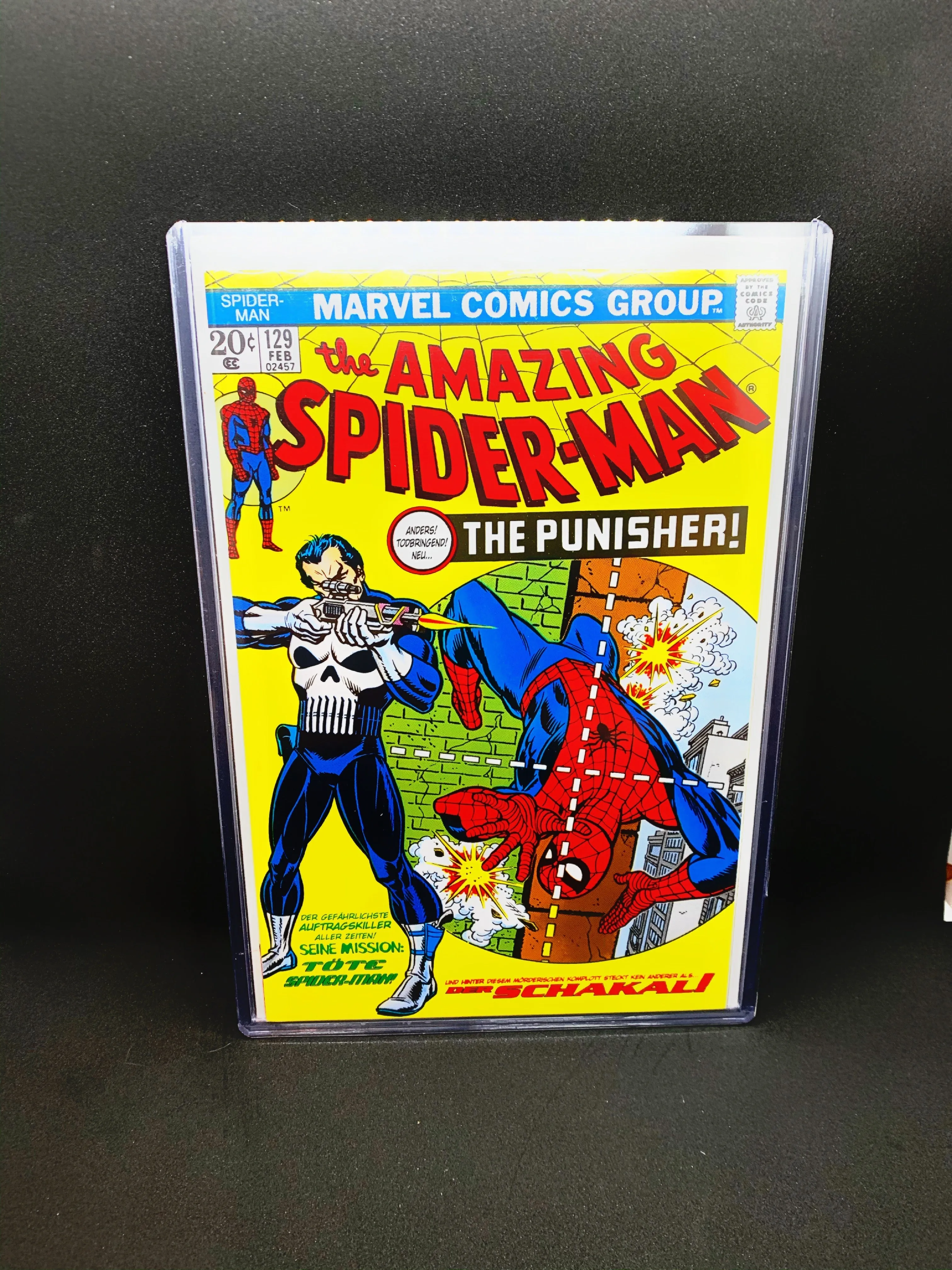 Vanity LED Photo Box Size Large (16in by 16in) for Comic Books Baseball Football Hockey Basketball Cards
