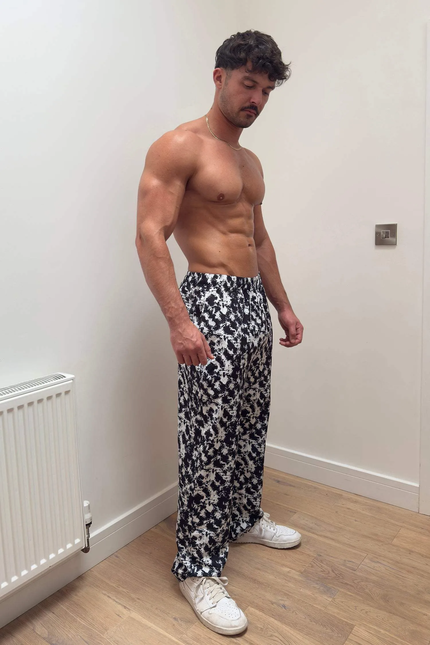 Vintage Flex Joggers - B&W Paint Brushes