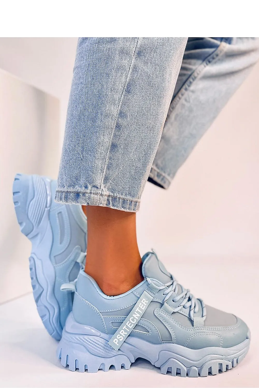 Wedge heel sneakers