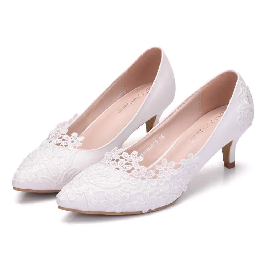 Women Low Heels Closed Toe Pumps Pointy Wedding Bridal Shoes with Stitching Lace